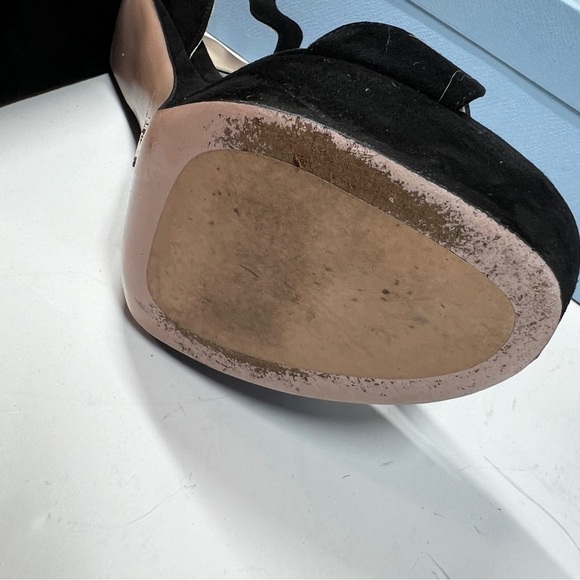 Prada Black Suede Leather Ankle Strap
Sandals Size 40 - Picture 12 of 12